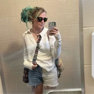 Meet your Posher, Ayla